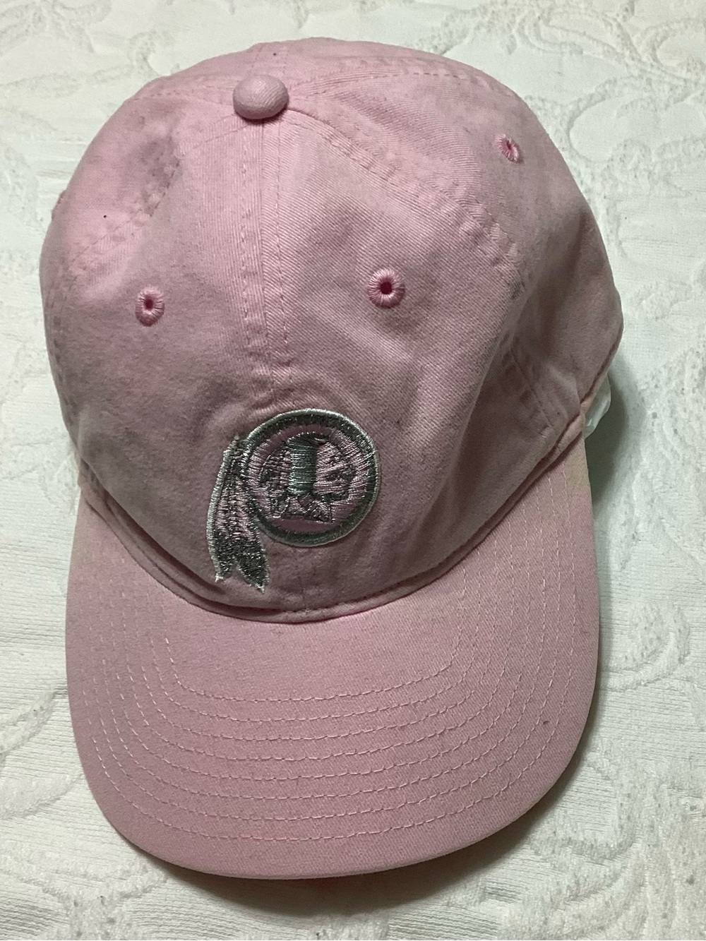Reebok NFL Official Team Apparel Washington Redskins Pink Ladies Baseball Cap OS